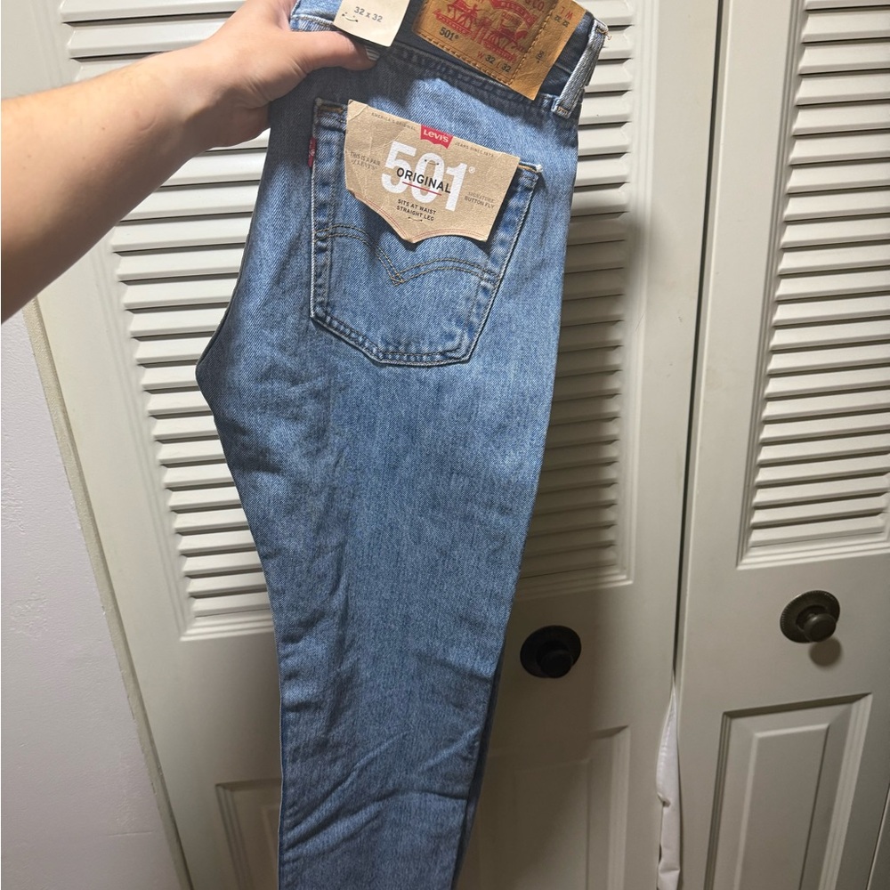 Levi's Men's Light Blue Straight Jeans